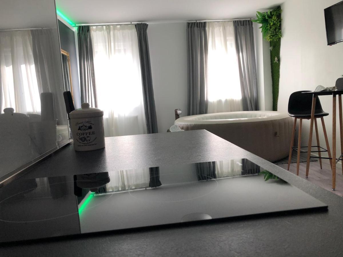 Apartment Zagreb Jacuzzi Ngoại thất bức ảnh