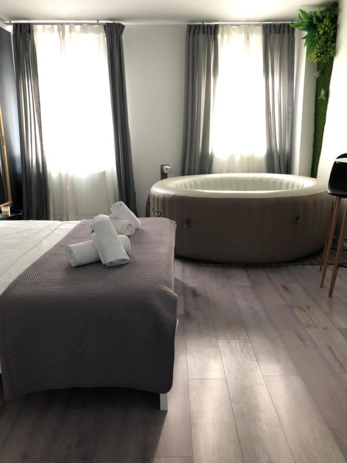 Apartment Zagreb Jacuzzi Ngoại thất bức ảnh