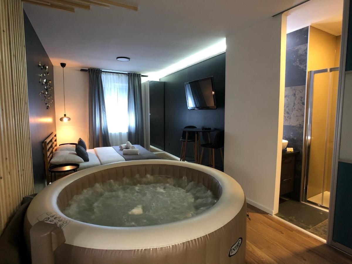 Apartment Zagreb Jacuzzi Ngoại thất bức ảnh